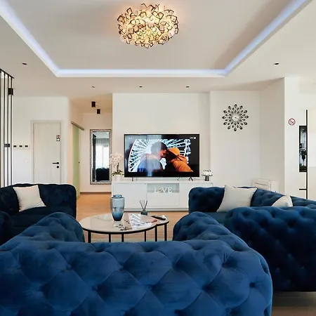 Luxury Cor Mare With Pool Vila