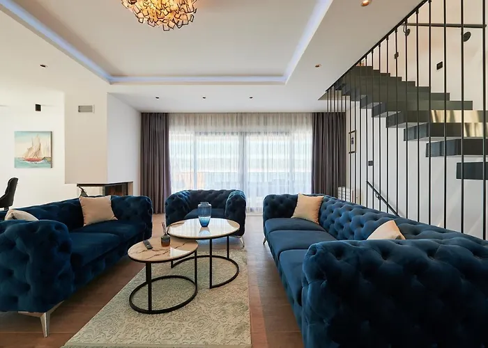 빌라 Luxury Cor Mare With Pool 트로기르