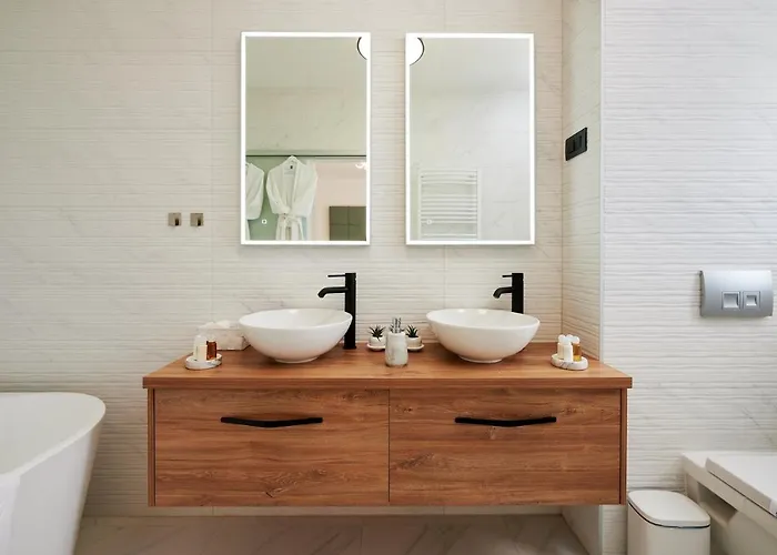 빌라 Luxury Cor Mare With Pool 트로기르