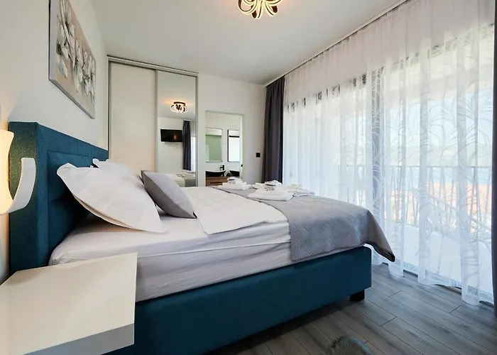 Luxury Cor Mare With Pool 빌라 트로기르