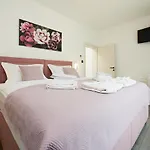 Luxury Cor Mare With Pool Βίλα Τρογκίρ