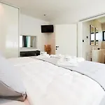 Luxury Cor Mare With Pool Τρογκίρ