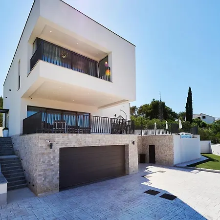 Βίλα Luxury Cor Mare With Pool