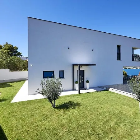 Βίλα Luxury Cor Mare With Pool Τρογκίρ